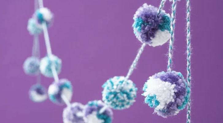 Image of Eight Fun Pompom Projects! thumbnail