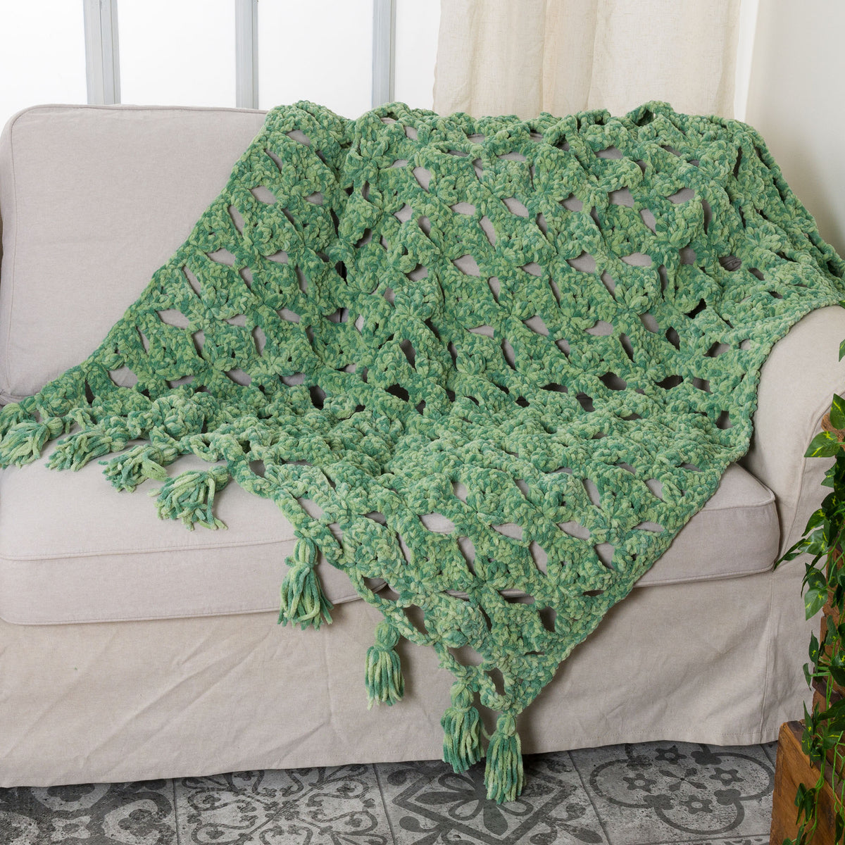 Budding Leaves Crochet Blanket made using Bernat yarn