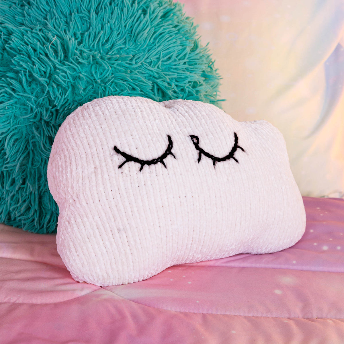Knit Cloud Pillow made using Bernat yarn