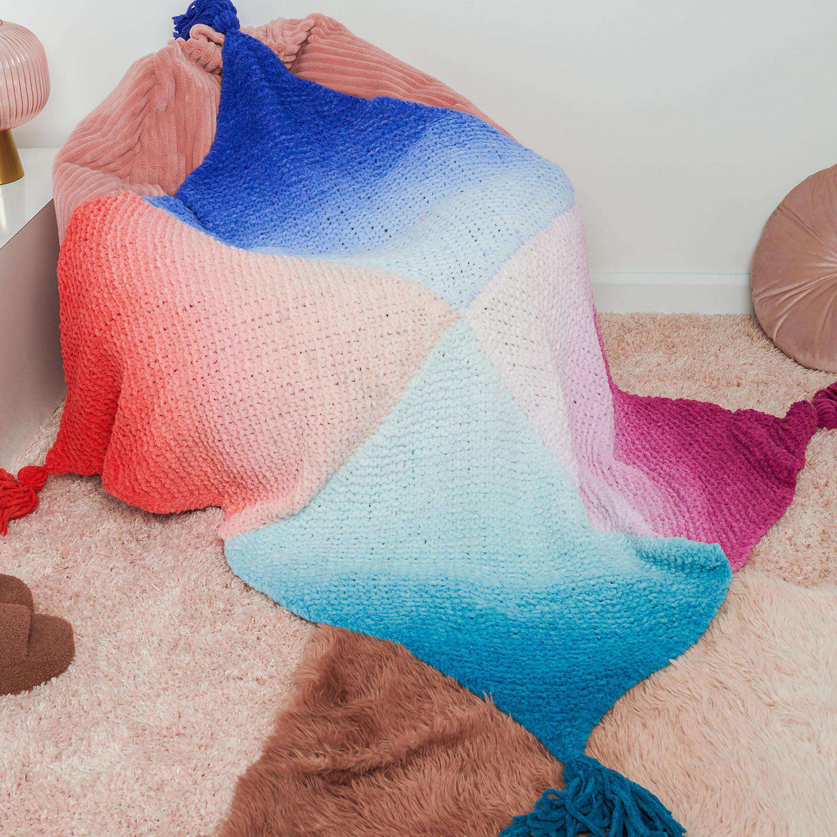 Knit Blanket made in Bernat Blanket Perfect Phasing Yarn