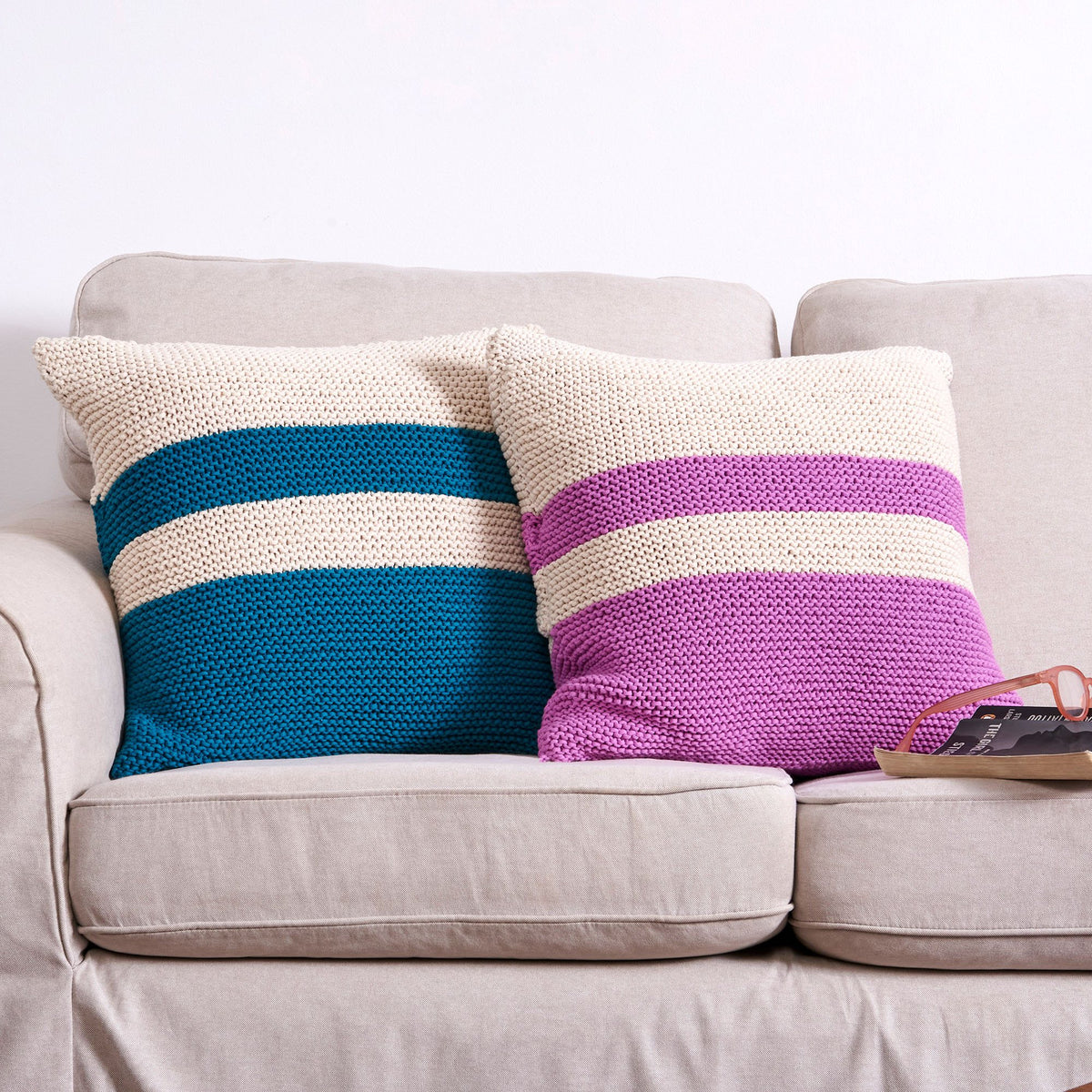 Knit Pillow made in Bernat Maker Yarn