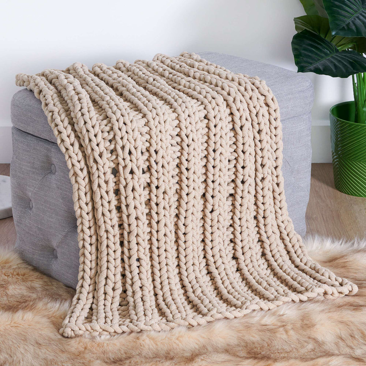 Craft Blanket made in Bernat Plush Big Yarn