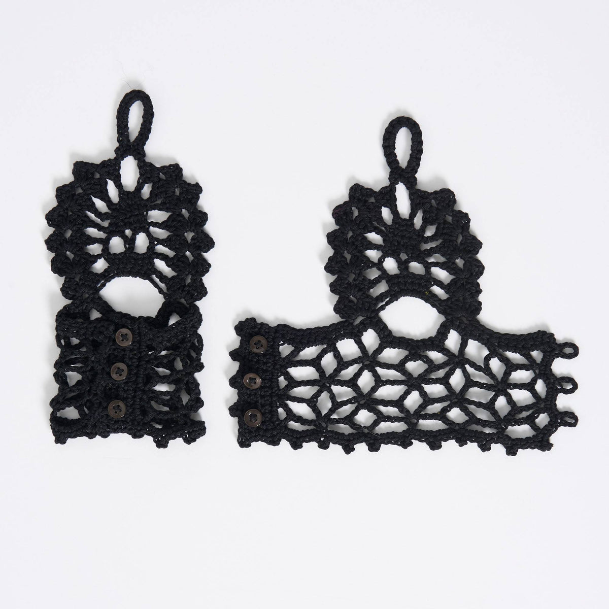 Deceased Digits Crochet Lace Wrister made using Patons yarn