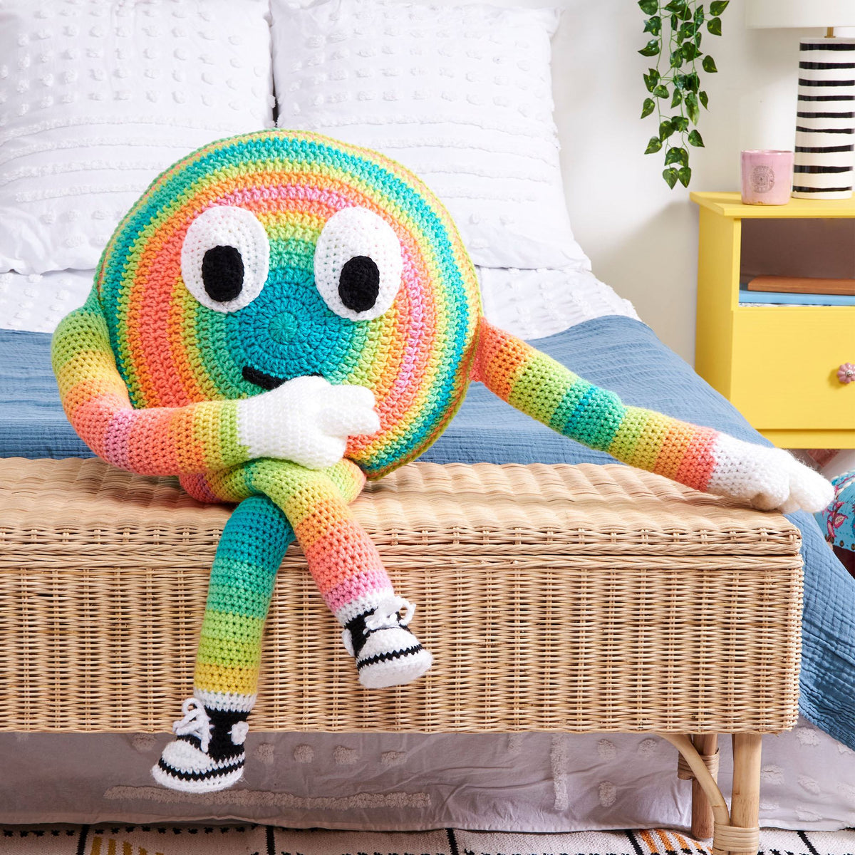 Crochet Pillow made in Red Heart Yarn