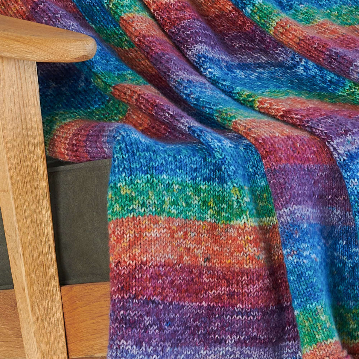 Knit Blanket made in Red Heart Itty-Bitty Yarn