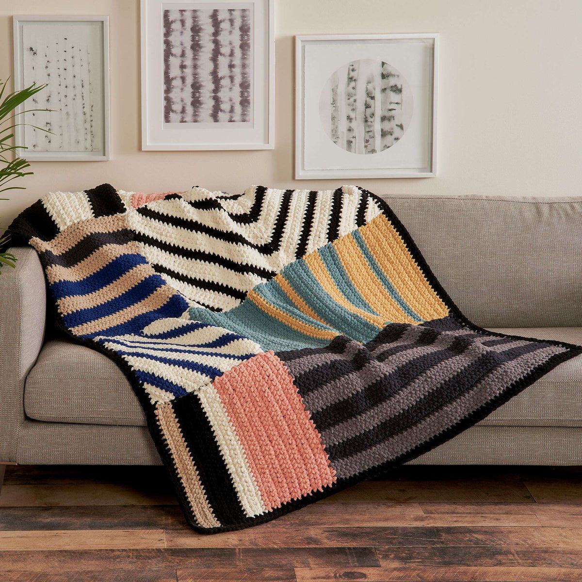 Crochet Blanket made in Bernat Blanket O'Go yarn