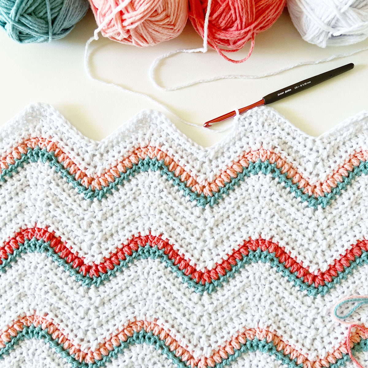 Crochet Blanket made in Bernat Bundle up yarn