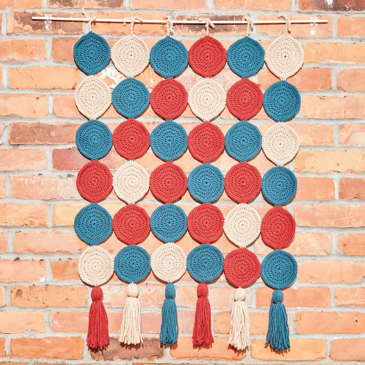 Crochet Interior Décor made in Bernat Super Value yarn