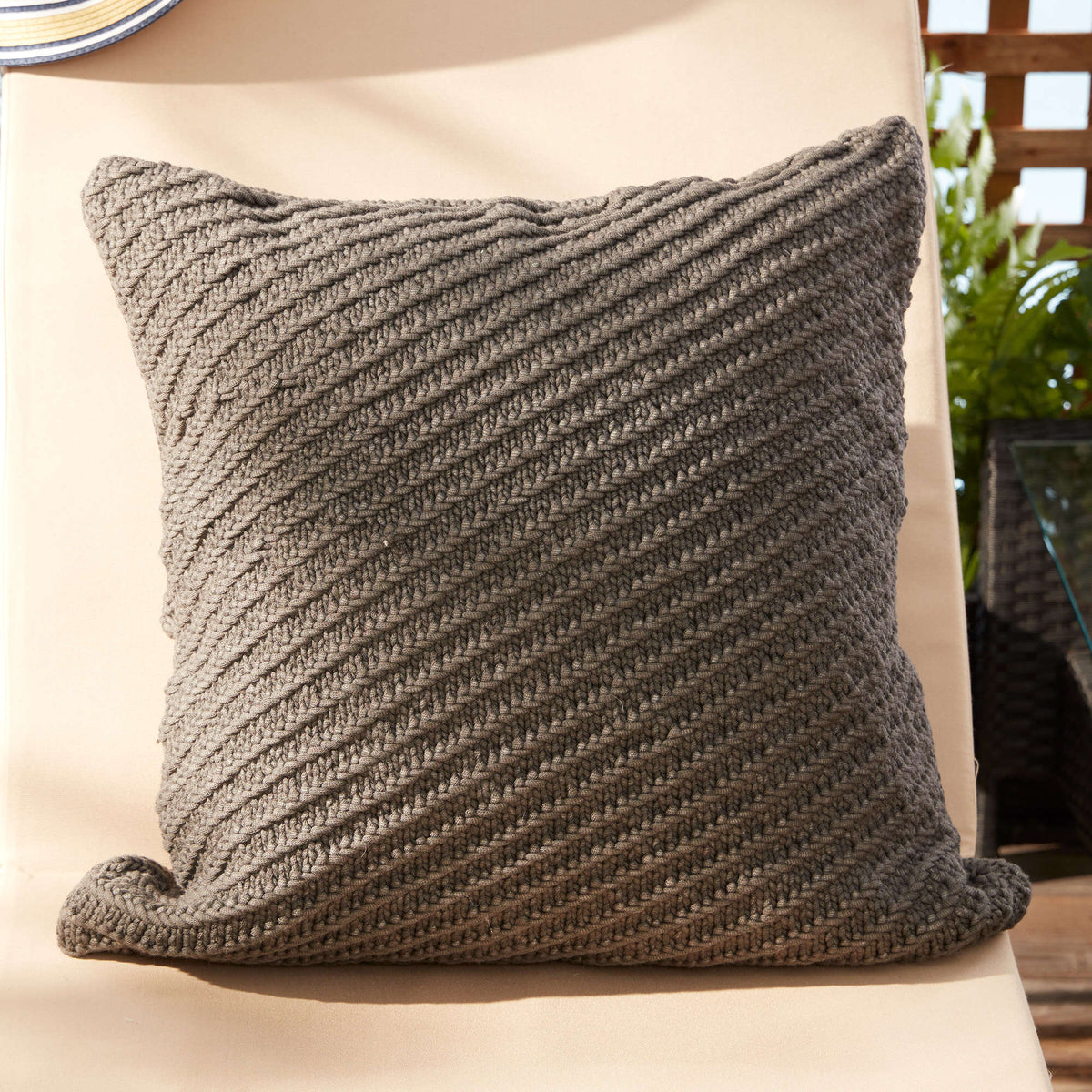 Knit Pillow made in Bernat Maker Outdoor yarn