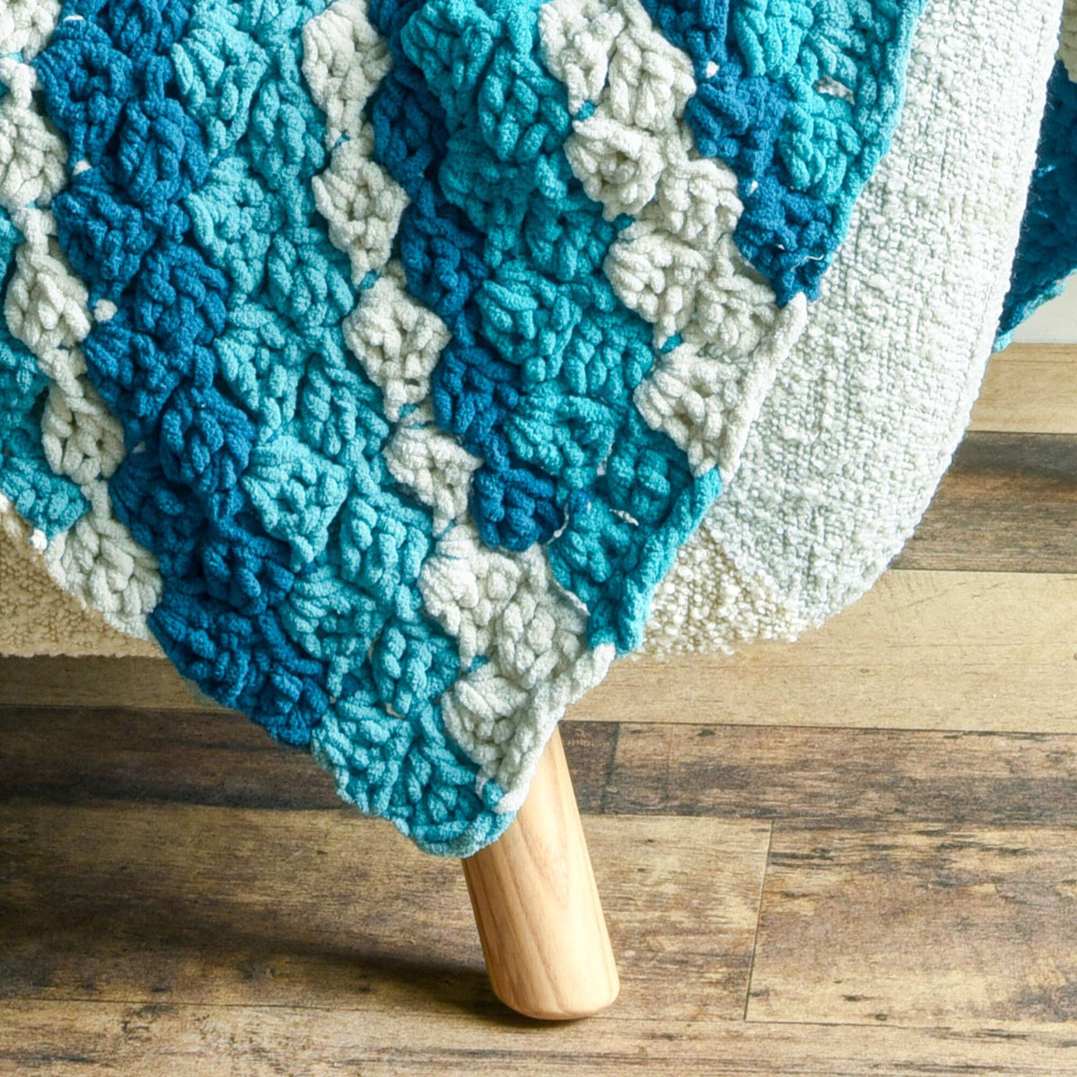 Craft Blanket made in Bernat Blanket yarn