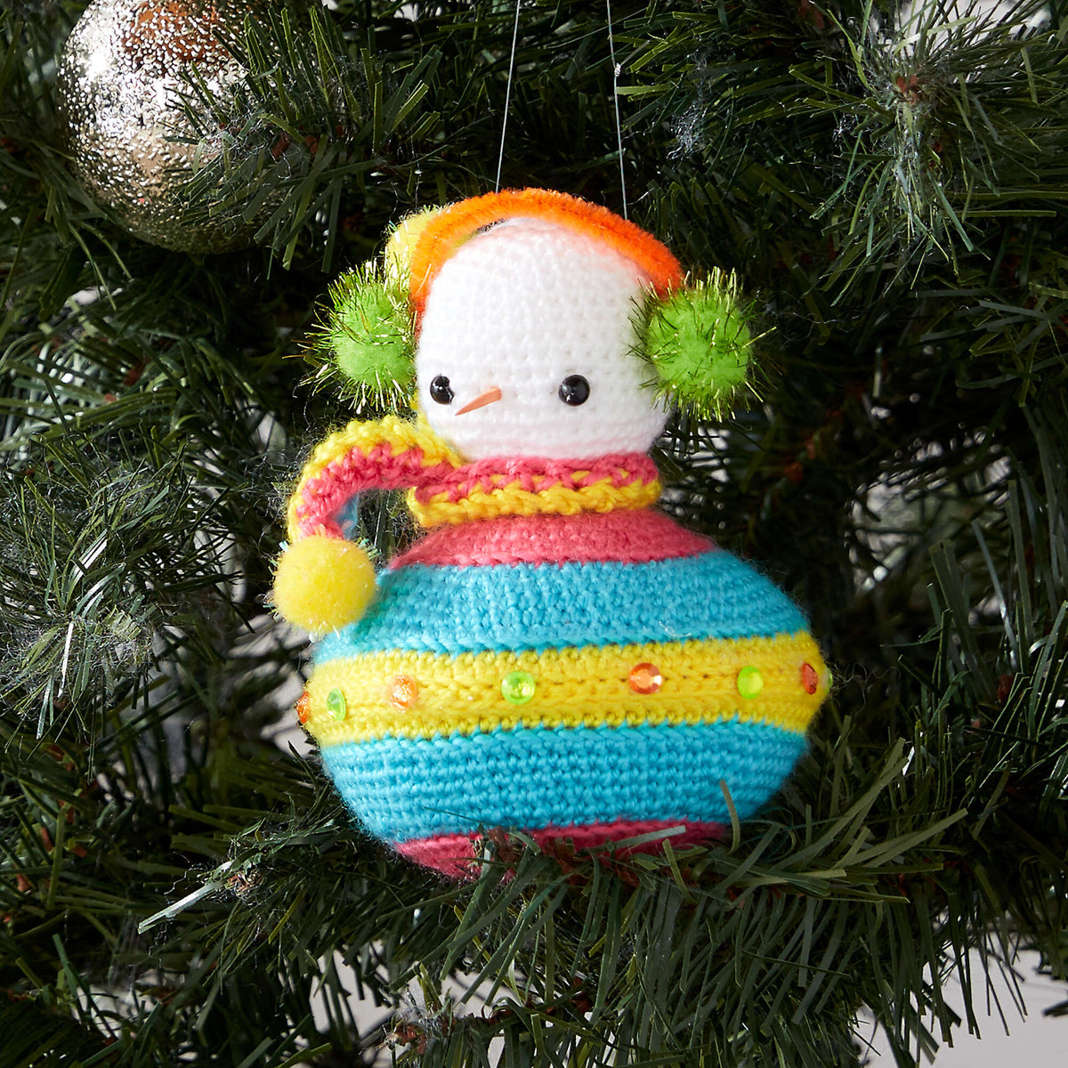 Crochet SaucerSnowman made in Red Heart Yarn