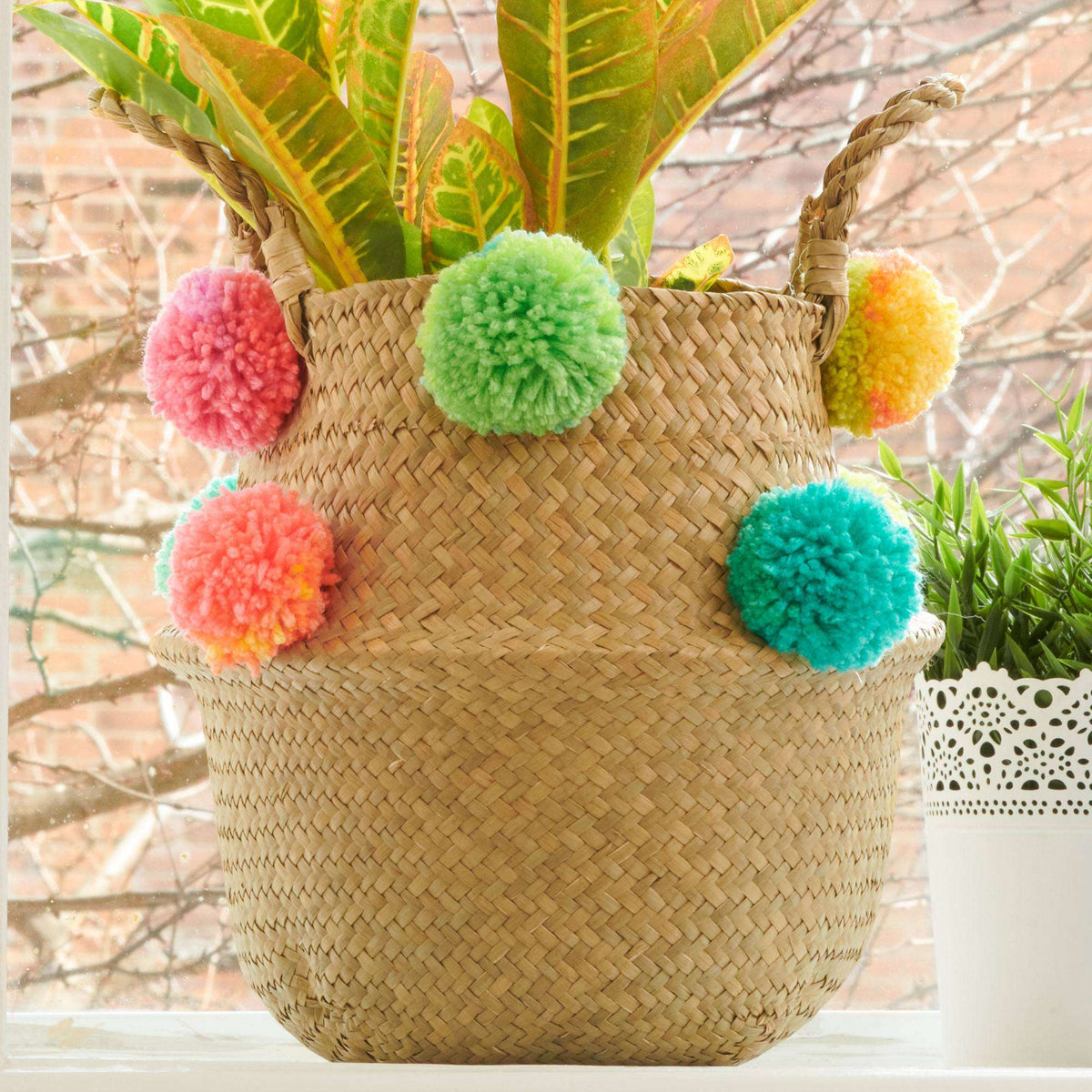 Craft Basket made in Red Heart Super Saver yarn