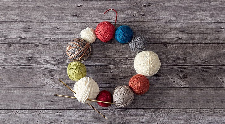Image of Simply Stylish! Yarn Wreath Tutorial thumbnail