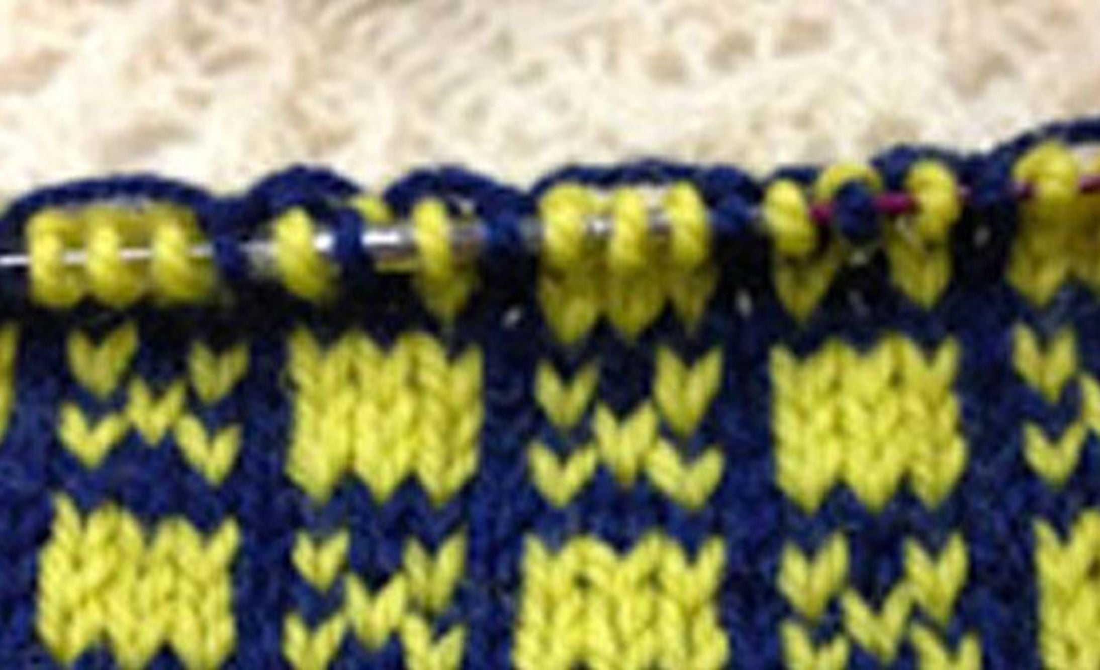 Image of Nordic Motif Pillow Tutorial thumbnail