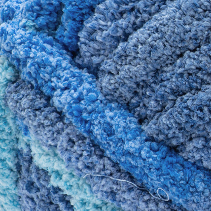 Bernat Blanket Extra Thick Yarn (600g/21.2oz) - Discontinued Shades Blue Raspberry