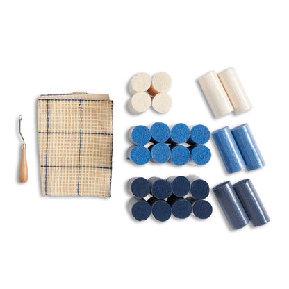 Bernat Latch It Kit - Fleece Pillow Pinwheel