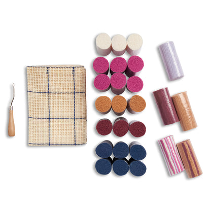 Bernat Latch It Kit - Fleece Pillow Petal Pop
