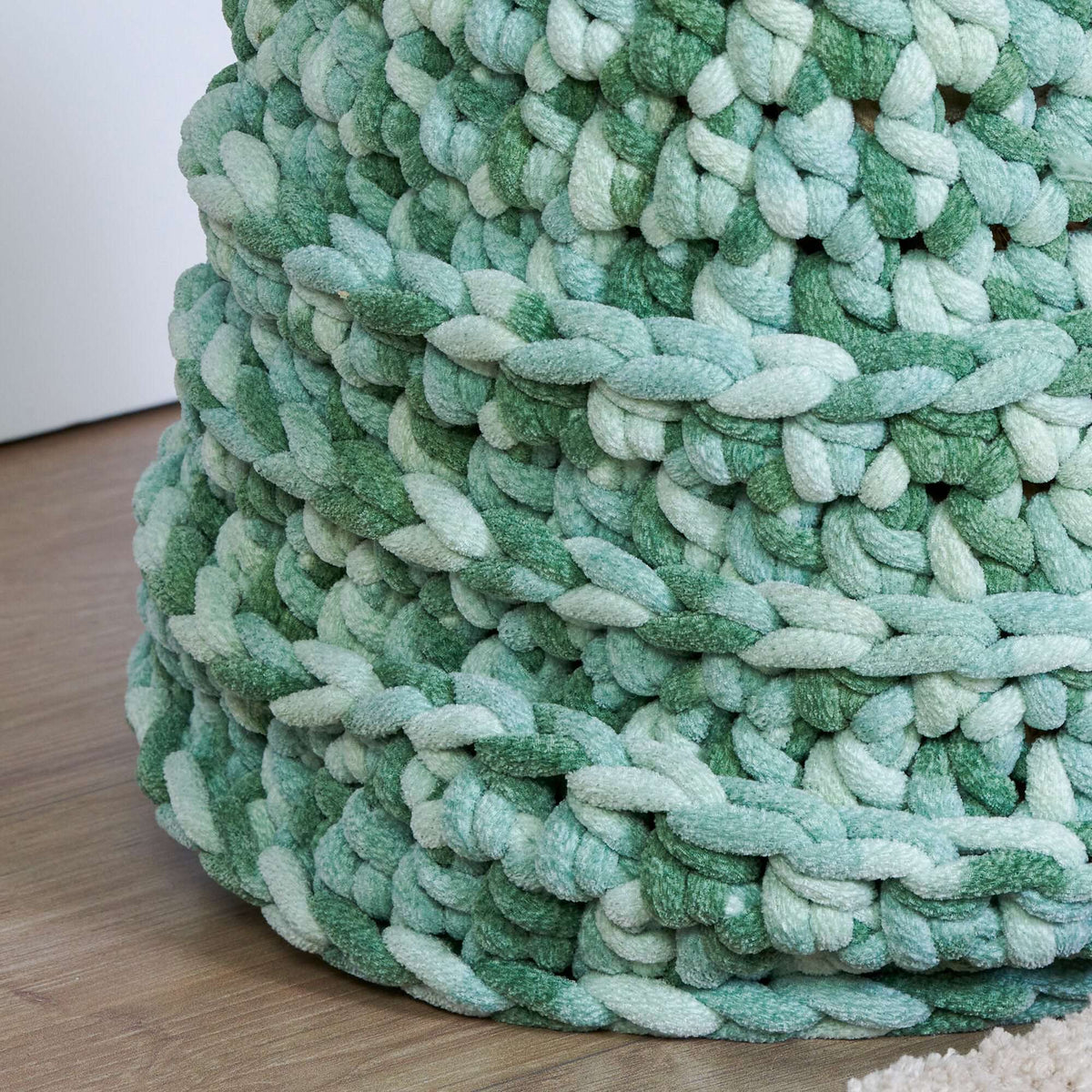 Crochet Basket made in Bernat Plush Big Yarn
