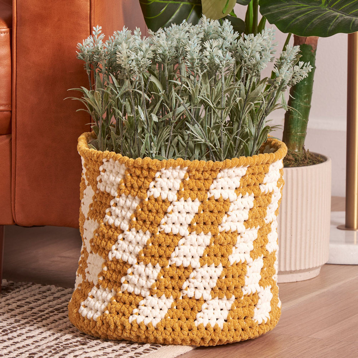 Crochet Basket made in Bernat Plush Yarn