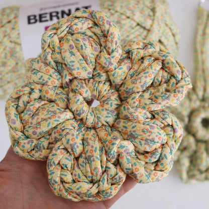 Bernat Fab Crochet Flower Keychain Glowing Garden
