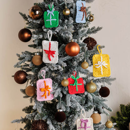 Bernat Little Gifties Crochet Ornaments Little Gifties Crochet Ornaments made using Bernat yarn