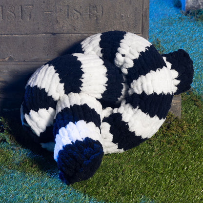 Bernat EZ Knit Striped Knot Pillow Ez Knit Striped Knot Pillow made using Bernat yarn