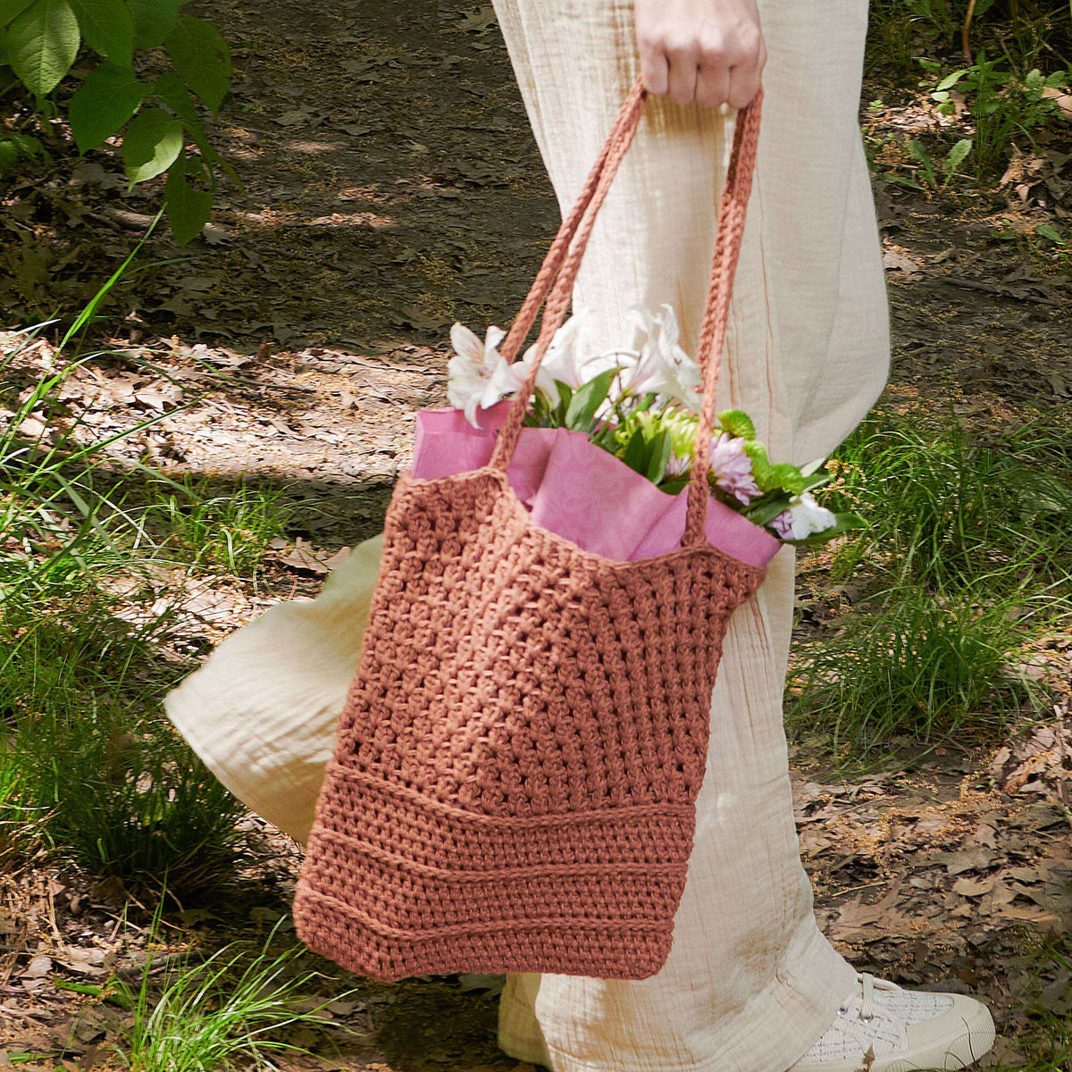 Crochet Bag made in Patons Linen Yarn