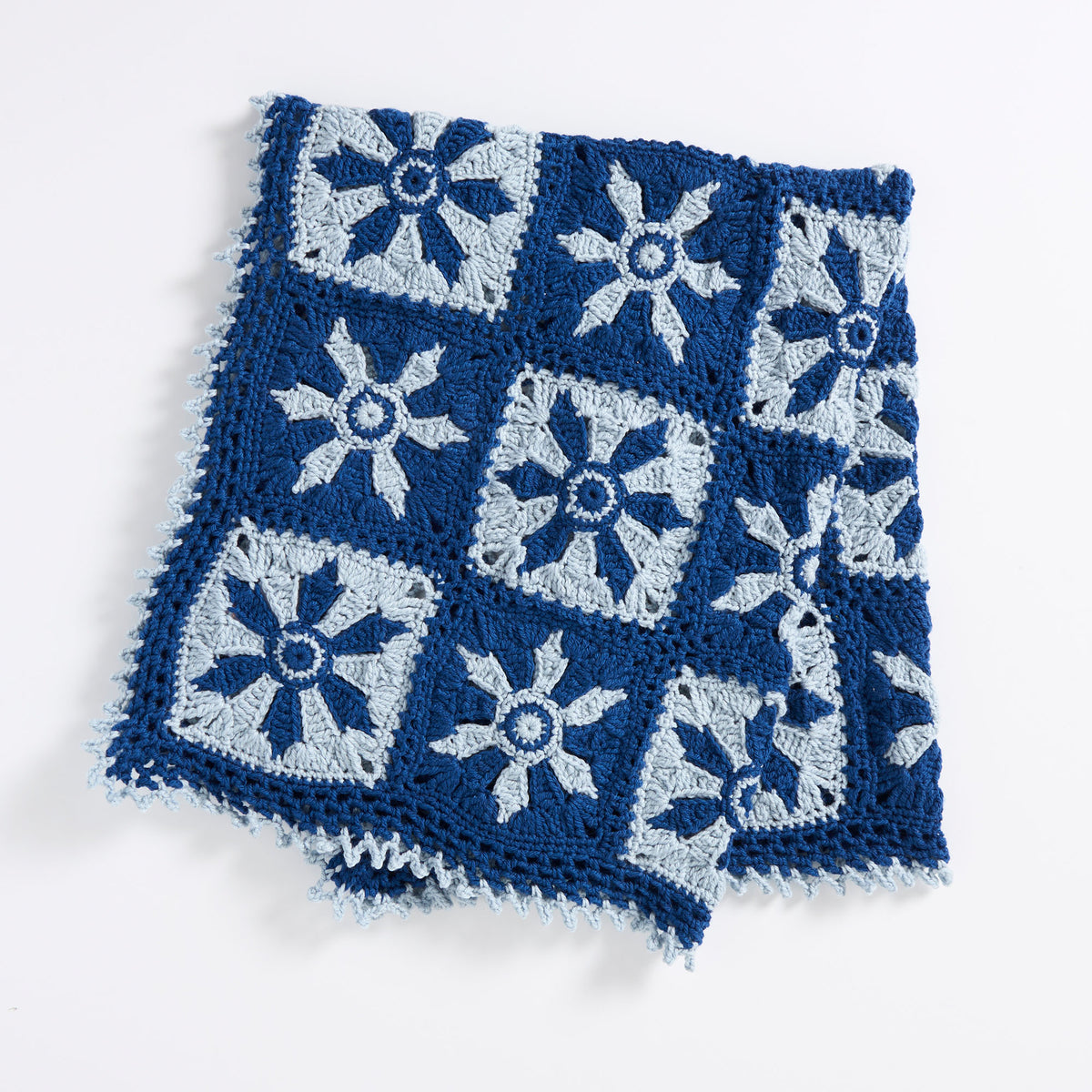 Flying Snowflakes Crochet Throw made using Patons yarn