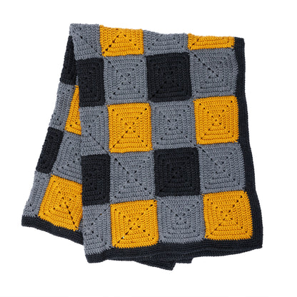Patons Cabin Plaid Crochet Blanket Cabin Plaid Crochet Blanket made using Patons yarn
