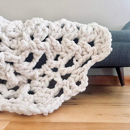 Bernat Blanket Big Crochet Doily Throw Bernat Blanket Big Crochet Doily Throw