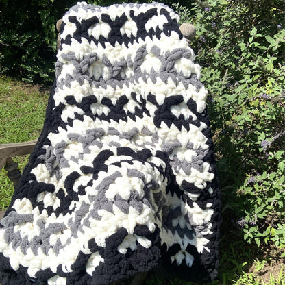 Bernat Striking Chains Crochet Afghan Bernat Striking Chains Crochet Afghan