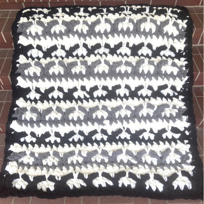 Bernat Striking Chains Crochet Afghan Bernat Striking Chains Crochet Afghan