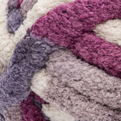 Bernat Blanket Big Yarn (300g/10.5oz) - Retailer Exclusive Icy Plum