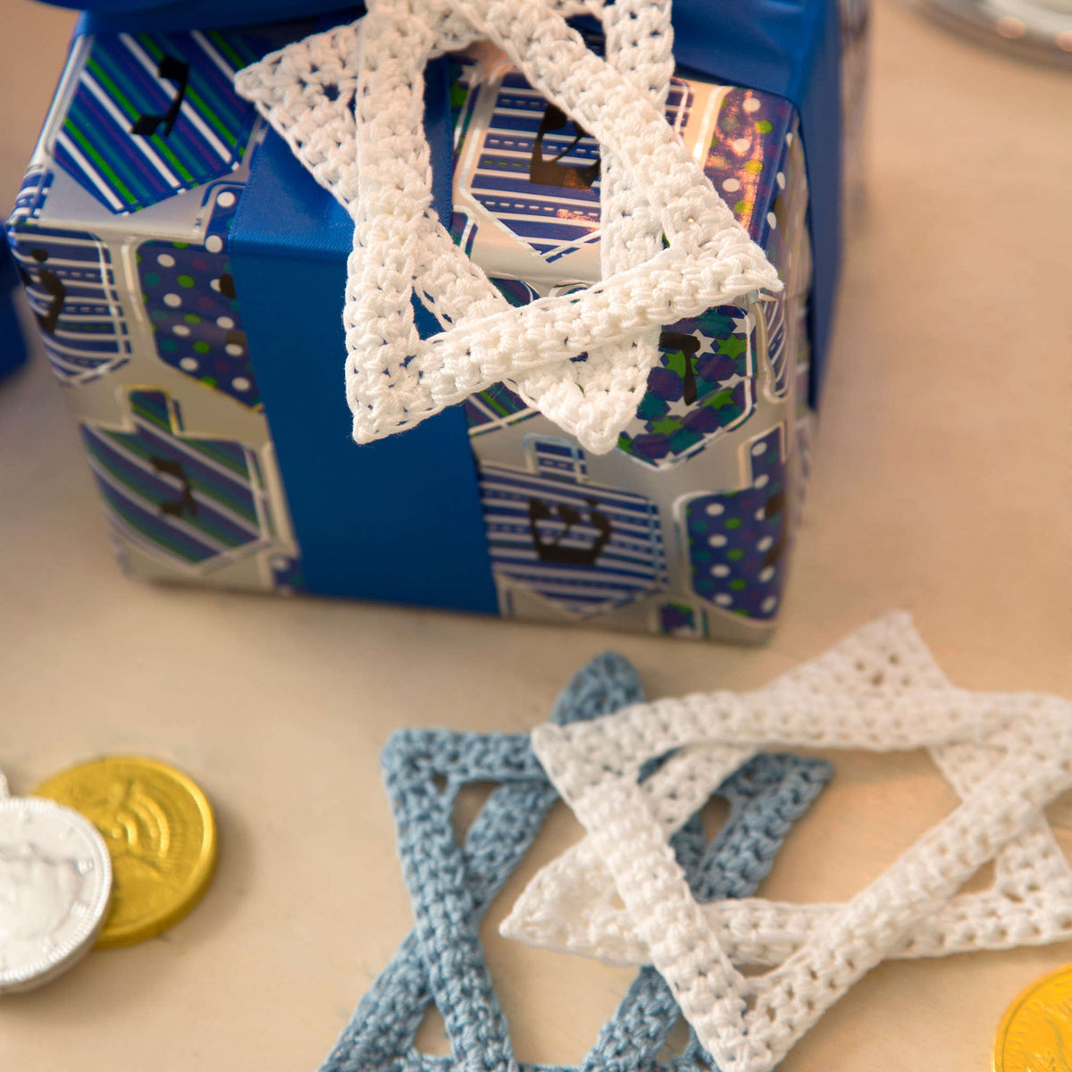 Crochet Interior Décor made in Aunt Lydia's Classic Crochet Thread yarn
