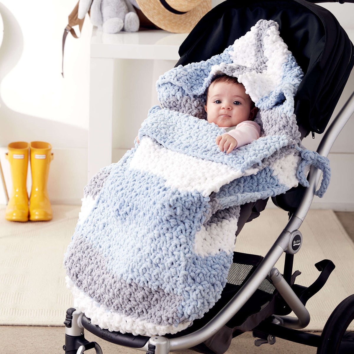 Crochet Blanket made in Bernat Baby Blanket yarn