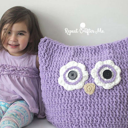 Bernat Oversized Owl Pillow to Crochet Crochet Pillow made in Bernat Super Value yarn