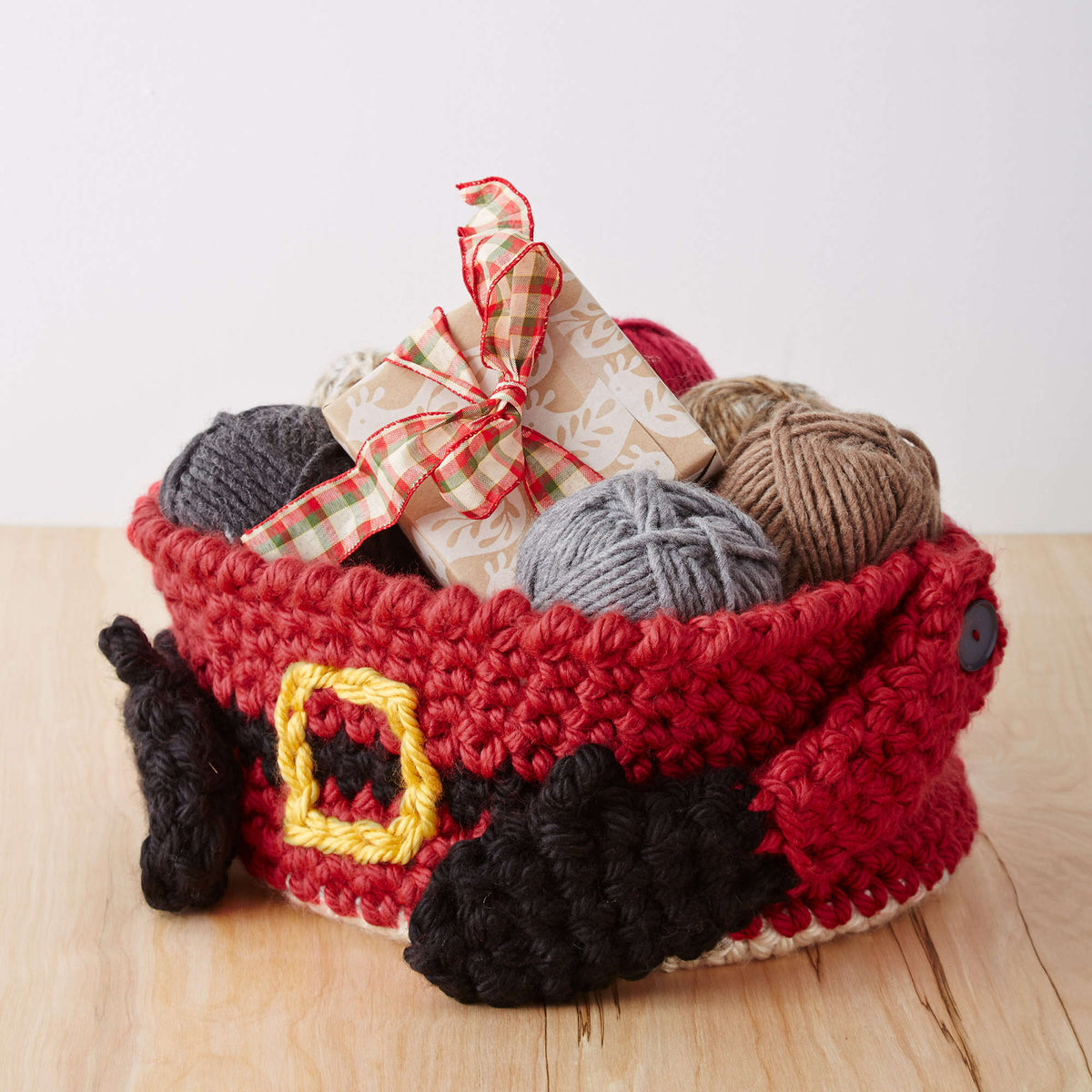 Crochet Holiday made in Bernat Mega Bulky yarn