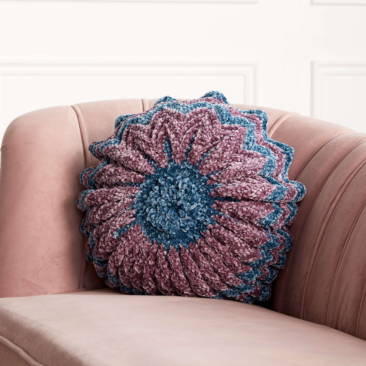 Crochet Hat made in Bernat Velvet yarn