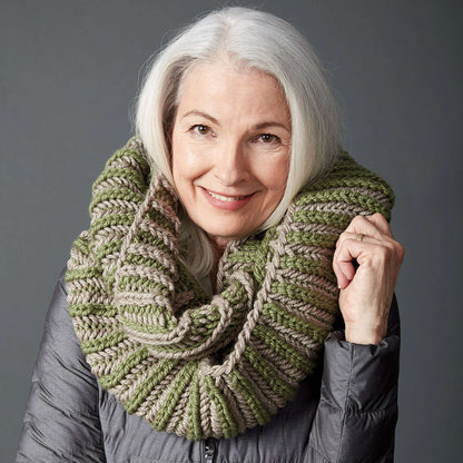 Bernat Brioche Accent Knit Cowl Knit Cowl made in Bernat Softee Chunky yarn