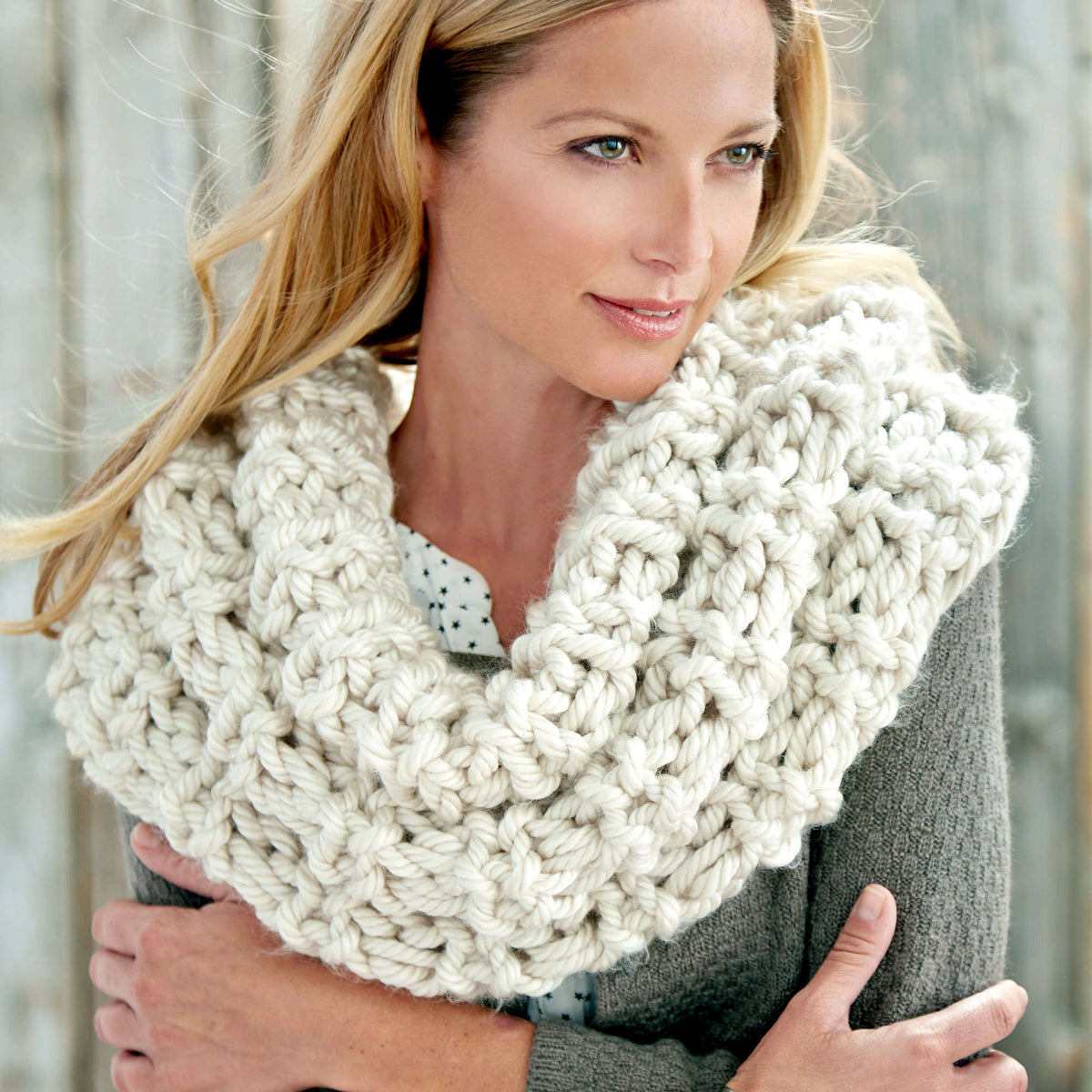 Knit Cowl made in Bernat Mega Bulky yarn