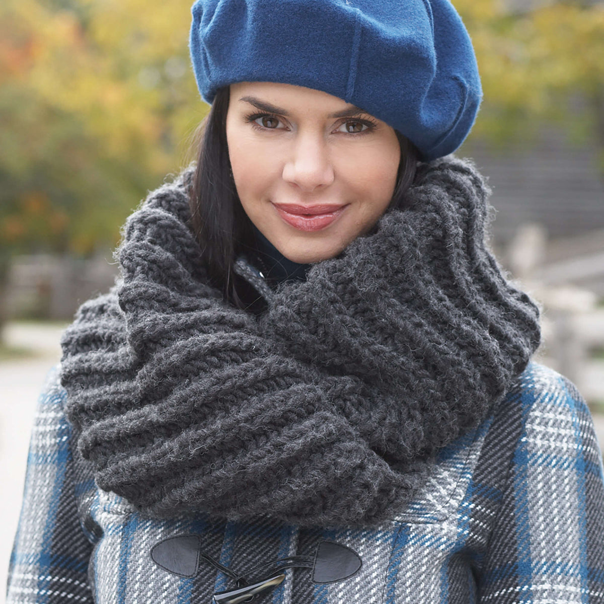Knit Cowl made in Bernat Roving yarn