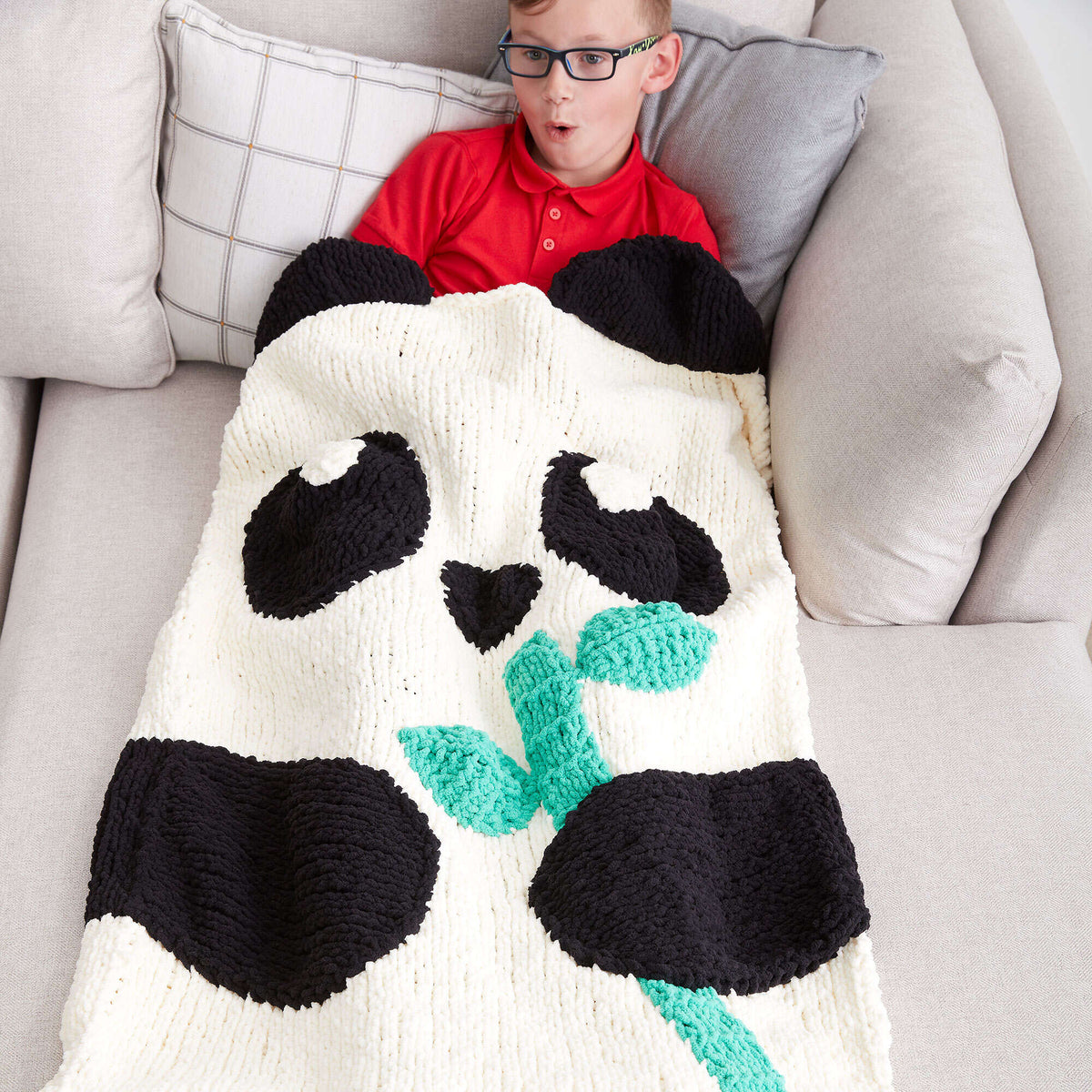 Knit Blanket made in Bernat Blanket yarn