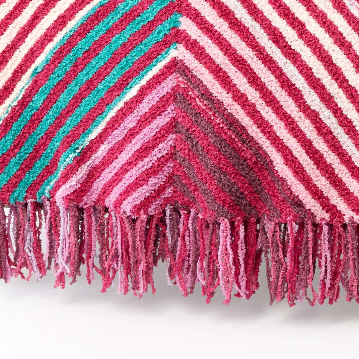 Knit Blanket made in Bernat Blanket Breezy yarn