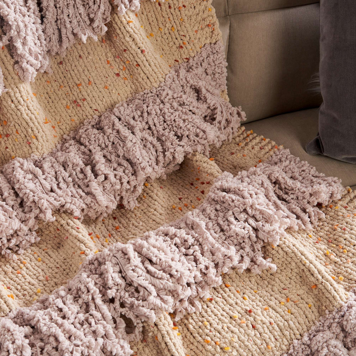 Knit Blanket made in Bernat Blanket Confetti yarn