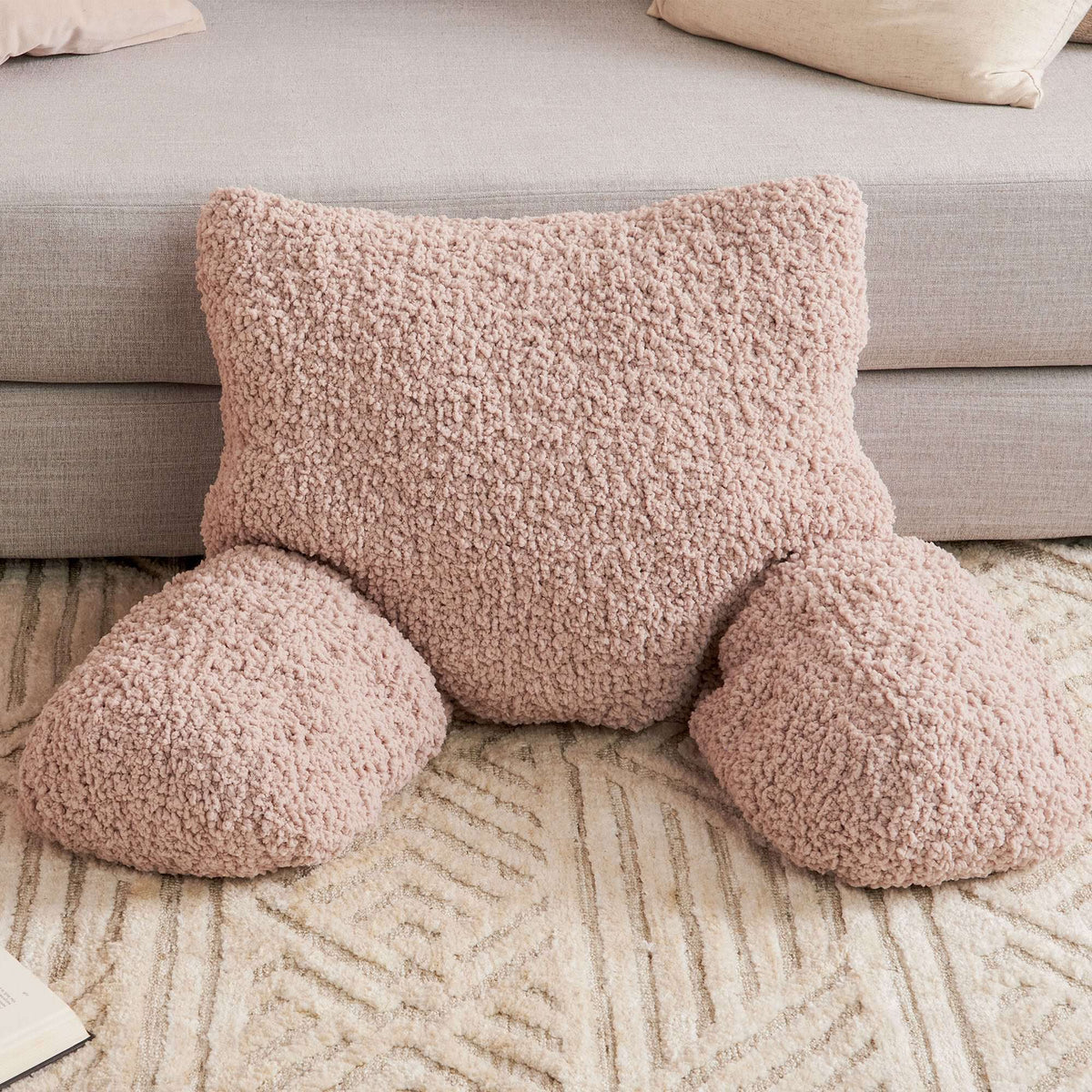 Knit Pillow made in Bernat Sheepy yarn