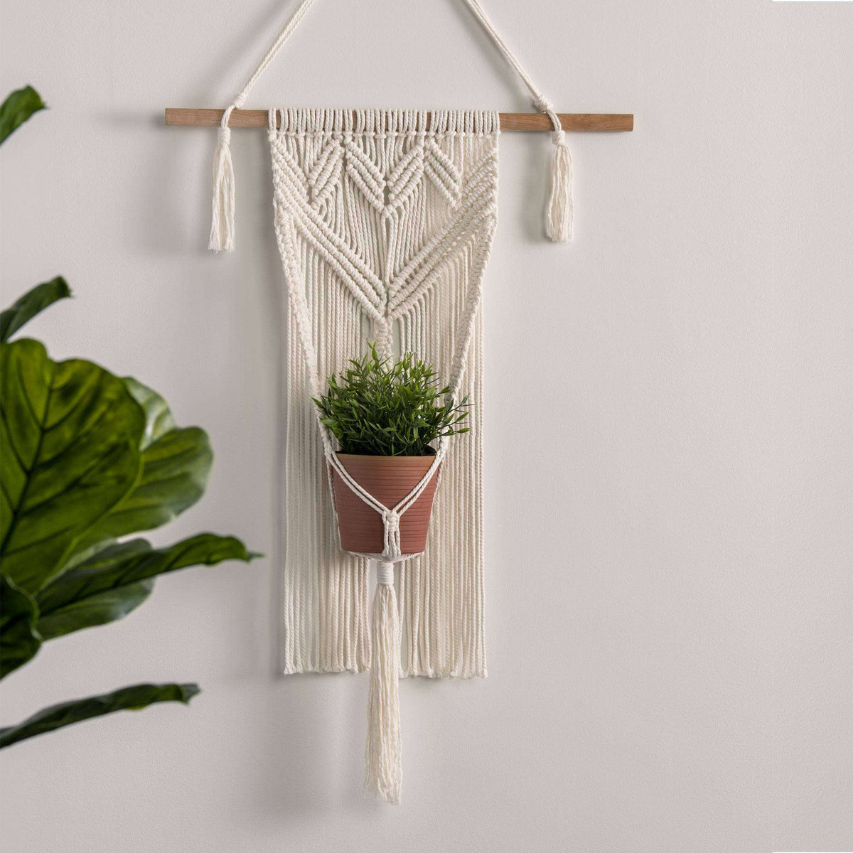 Craft Wall Hanging made in Bernat Macrame yarn