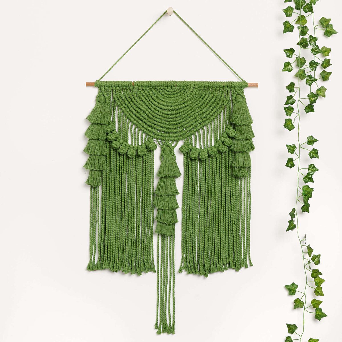 Craft Wall Hanging made in Bernat Macrame yarn