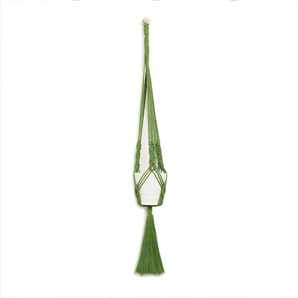 Craft Plant Hanger made in Bernat Macrame yarn