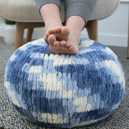 Bernat Craft Alize EZ Pouf Craft Pillow made in Bernat Blanket-EZ yarn