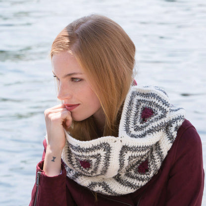 Patons Radiating Triangles Crochet Cowl Single Size